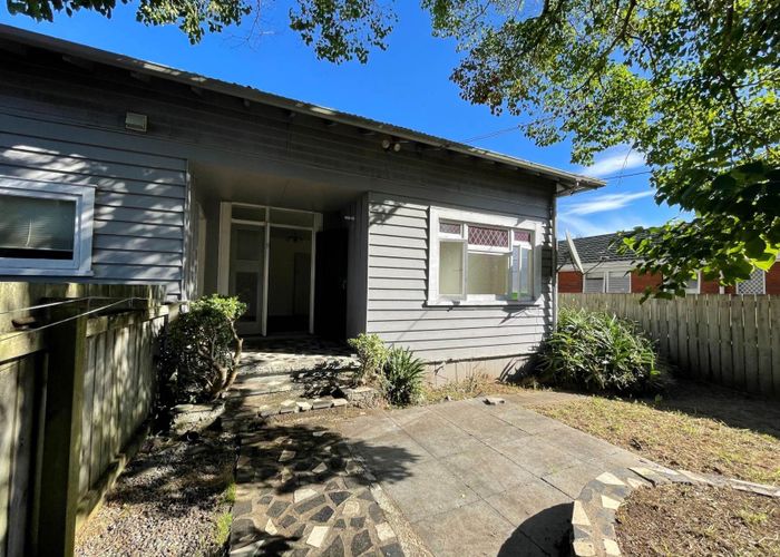  at 2/671 Mt Albert Road, Royal Oak, Auckland City, Auckland