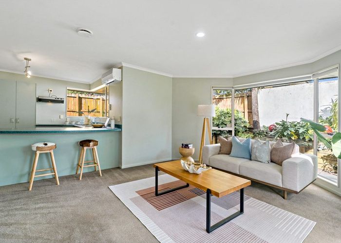  at 12 Redcastle Drive, East Tamaki, Manukau City, Auckland