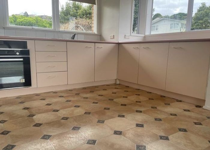  at 1/13 Sovereign Pl, Glenfield, North Shore City, Auckland