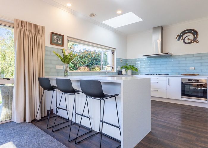  at 24 Regent Drive, Paraparaumu Beach, Kapiti Coast, Wellington