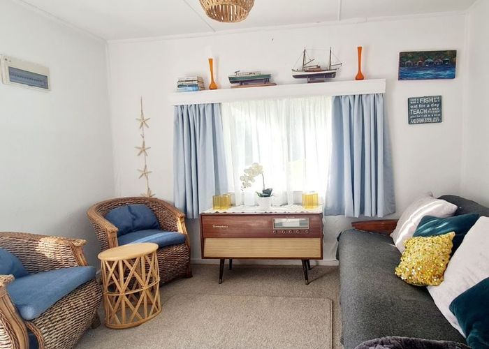  at 44 Seaview Road, Baylys Beach, Kaipara, Northland