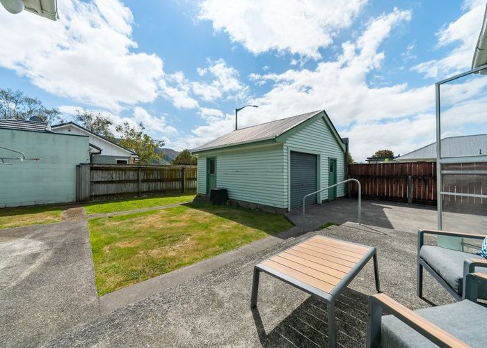  at 16 Kiln Street, Silverstream, Upper Hutt