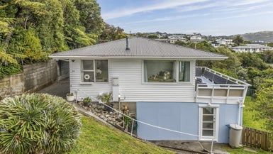  at 84 Beazley Avenue, Paparangi, Wellington
