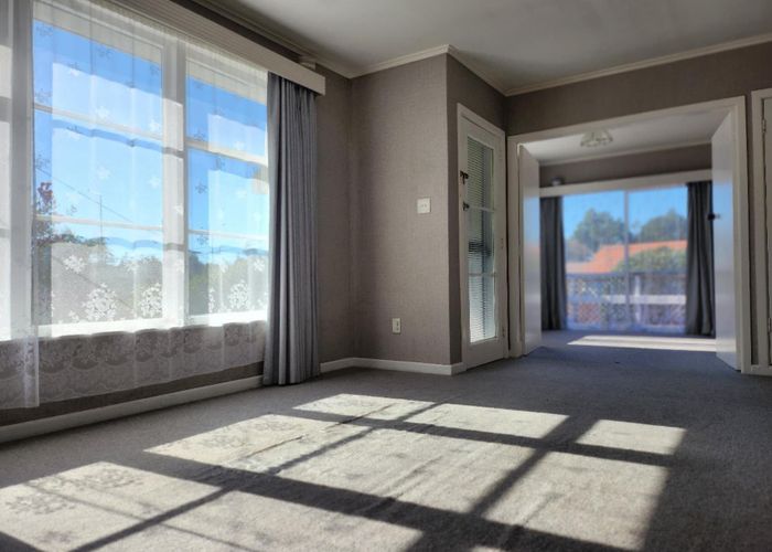  at 2 Novar Place, Point Chevalier, Auckland City, Auckland