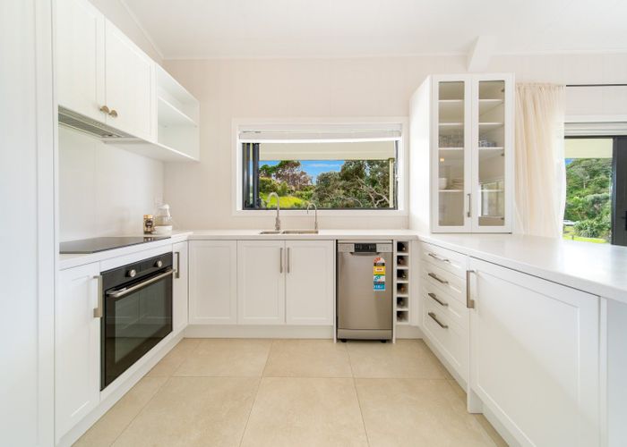  at 565 Rockell Road, Whananaki, Hikurangi