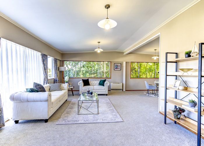  at 15 Naylor Street, Hamilton East, Hamilton