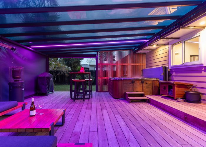  at 4 Holman Road, Te Atatu Peninsula, Waitakere City, Auckland