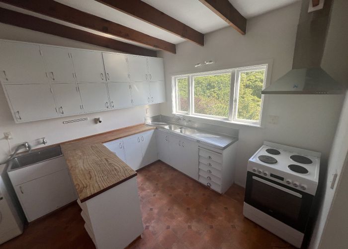  at 94 Karepa St (upper), Brooklyn, Wellington, Wellington