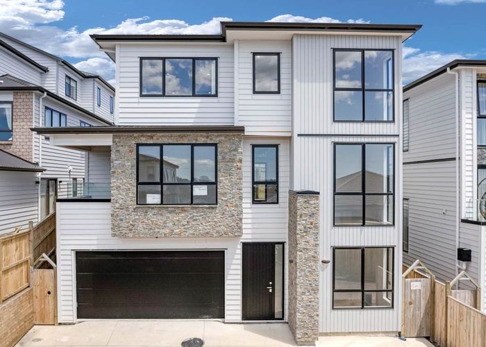  at 16 Glann Lane, Flat Bush, Auckland