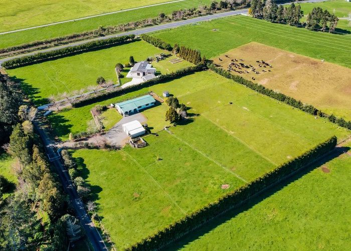  at 552 Mountain Road, Lepperton, New Plymouth