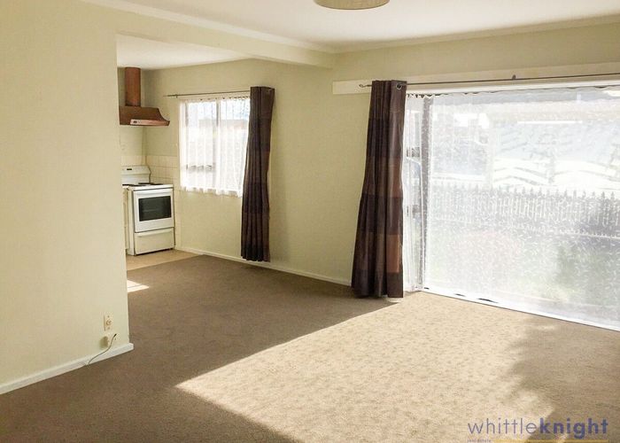  at 1/402 Ferry Road, Woolston, Christchurch