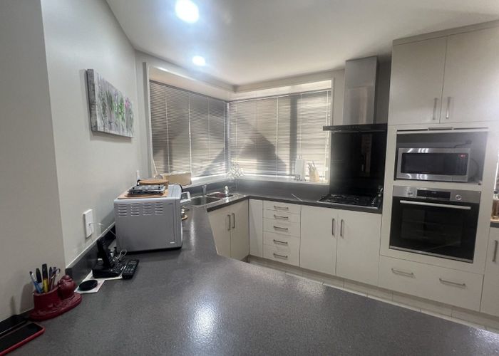  at 93 Apsley Drive, Avonhead, Christchurch City, Canterbury