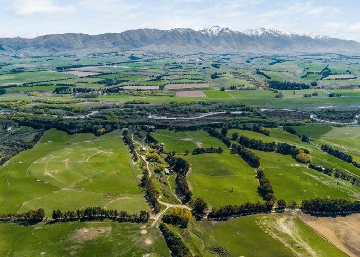  at 860 McHenrys Road, Kurow, Waitaki, Otago