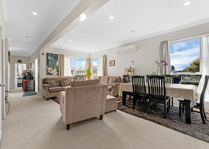  at 21 Kautami Avenue, Papatoetoe, Manukau City, Auckland