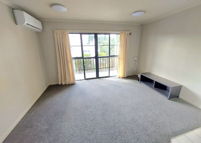  at 53/8 Carolina Place, Albany, North Shore City, Auckland