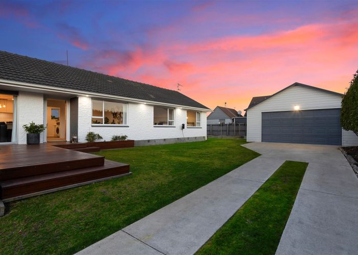  at 9 Beeston Place, Redwood, Christchurch