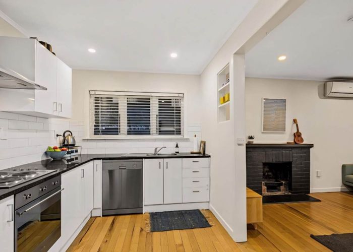  at 12 Arahoe Road, New Lynn, Waitakere City, Auckland