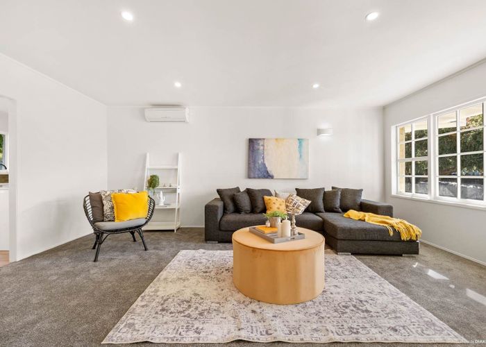  at 1/202 Fisher Parade, Farm Cove, Manukau City, Auckland