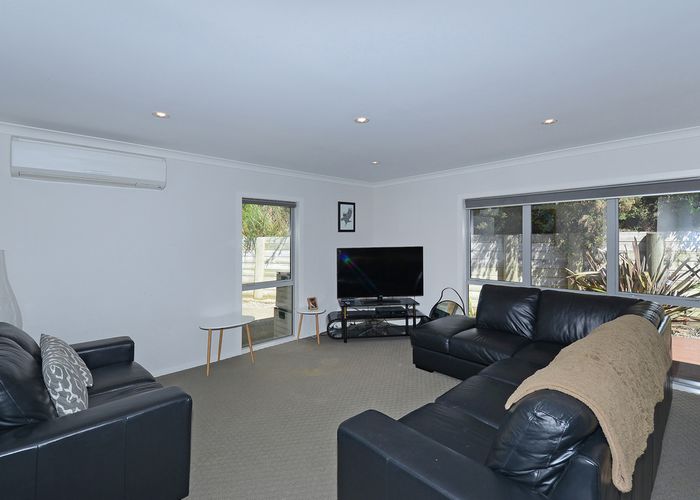  at 20 Sylvan Way, Silverstream, Upper Hutt