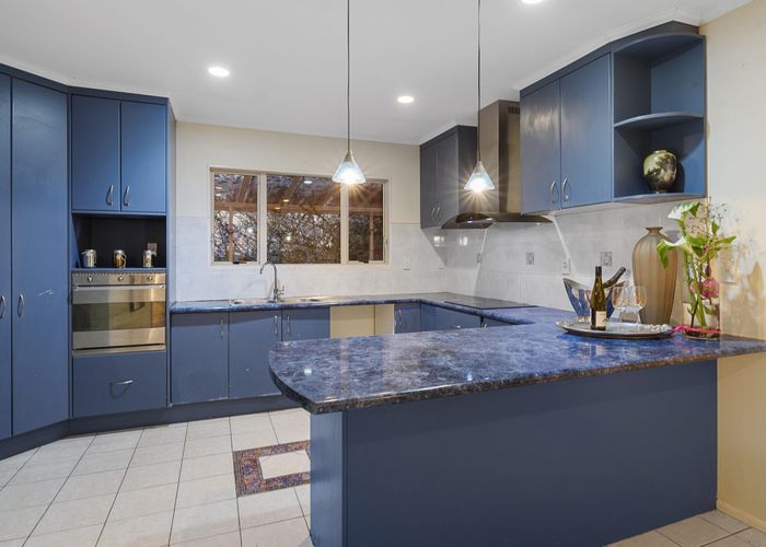  at 22 Ponderosa Drive, Oteha, Auckland