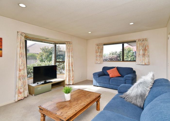  at 2/54 BEN NEVIS DRIVE, Broomfield, Christchurch