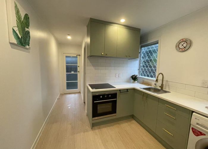  at 2/51 Wynyard Road, Mount Eden, Auckland City, Auckland