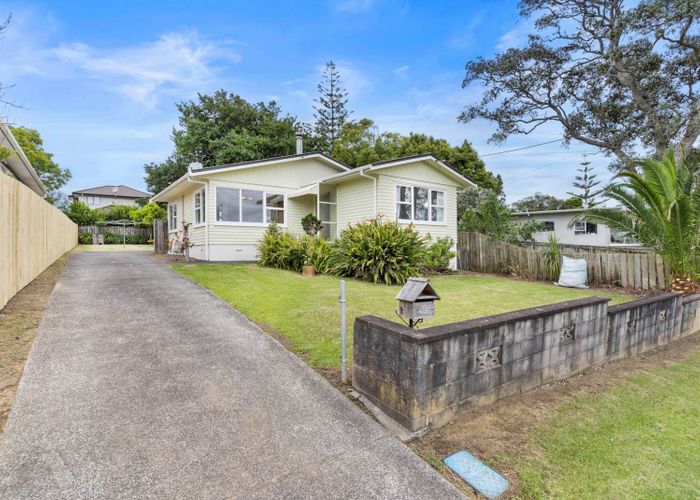  at 15 Rambler Crescent, Beach Haven, Auckland