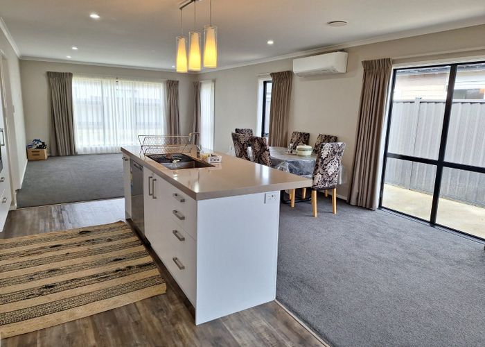  at 44 Te Kaeaea Crescent, Wallaceville, Upper Hutt