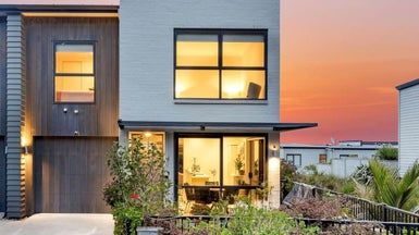  at 25 Matairangi Avenue, Totara Heights, Auckland