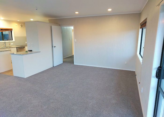  at 2A Korotaha Terrace, Rothesay Bay, North Shore City, Auckland