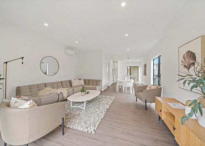  at 32 Panehe Lane, Mount Wellington, Auckland City, Auckland