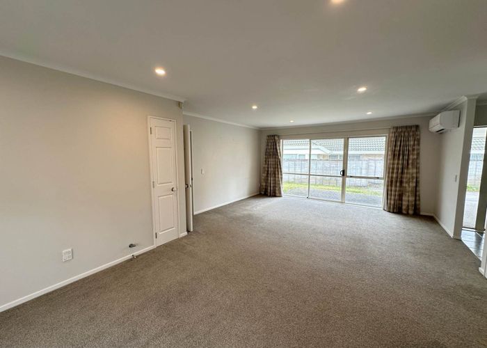  at 19 Glassonby Road, Northpark, Auckland