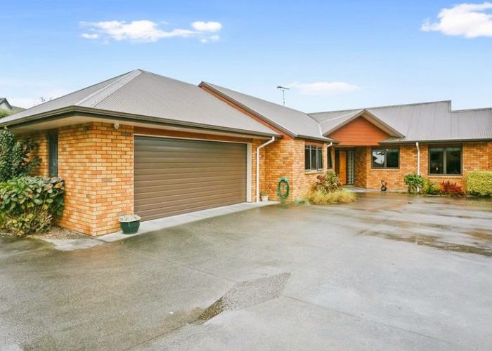  at 122 Tennyson Street, Leamington, Cambridge