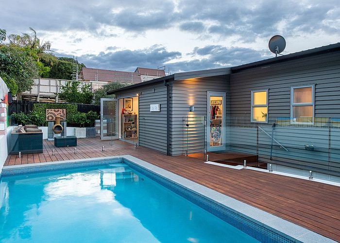  at 18 Beulah Avenue, Rothesay Bay, Auckland
