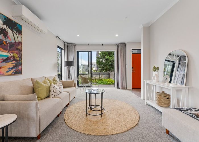  at 62 Nugget Avenue, Hobsonville, Waitakere City, Auckland