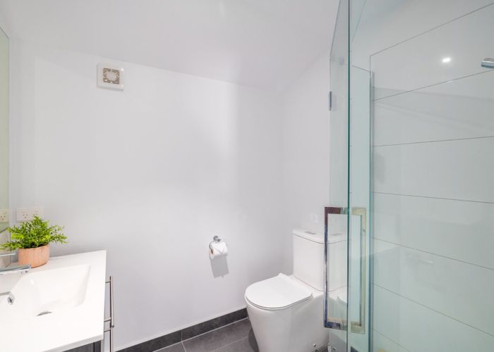  at 2/17 Salisbury Street, Christchurch Central, Christchurch