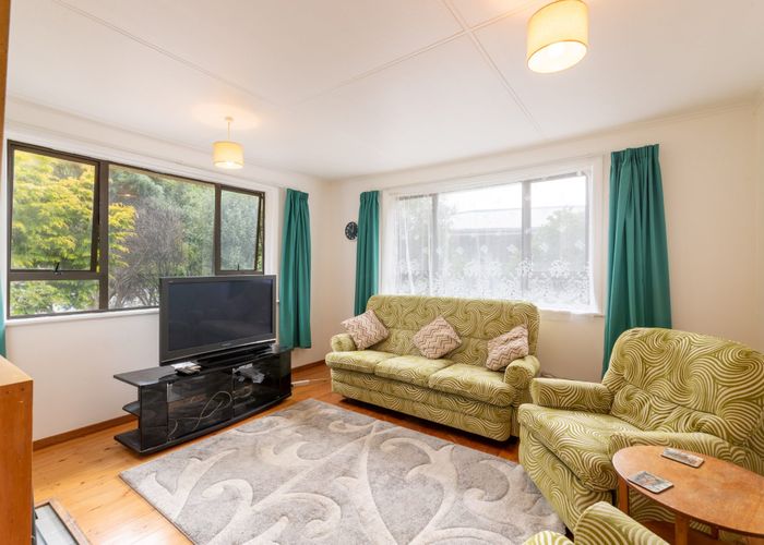  at 61 Rangituhi Crescent, Takapuwahia, Porirua