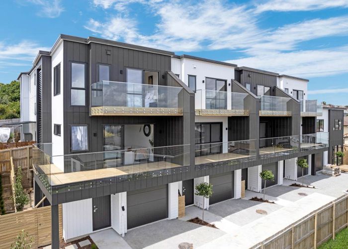  at 5A Glenshee Place, Highland Park, Manukau City, Auckland