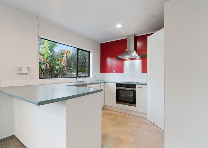  at 1/150 Rosebank Road, Avondale, Auckland
