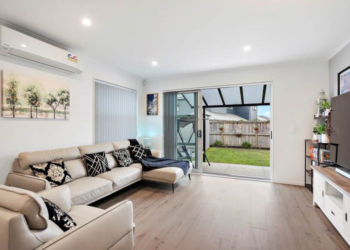  at 16 Gilbert Hall Way, Swanson, Auckland