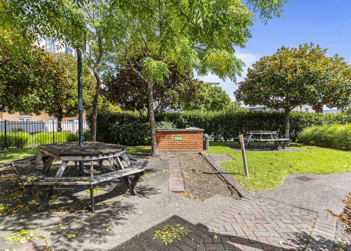  at 5E/10 Crown Lynn Place, New Lynn, Waitakere City, Auckland