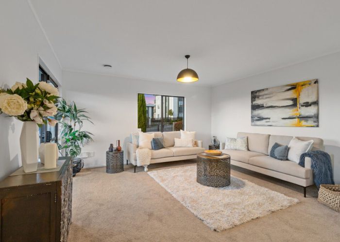  at 1/23 Walsall Street, Avondale, Auckland