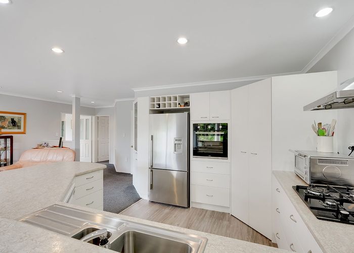  at 9 Aloma Way, Glenview, Hamilton, Waikato