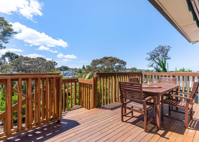  at 10 Weldene Avenue, Glenfield, North Shore City, Auckland