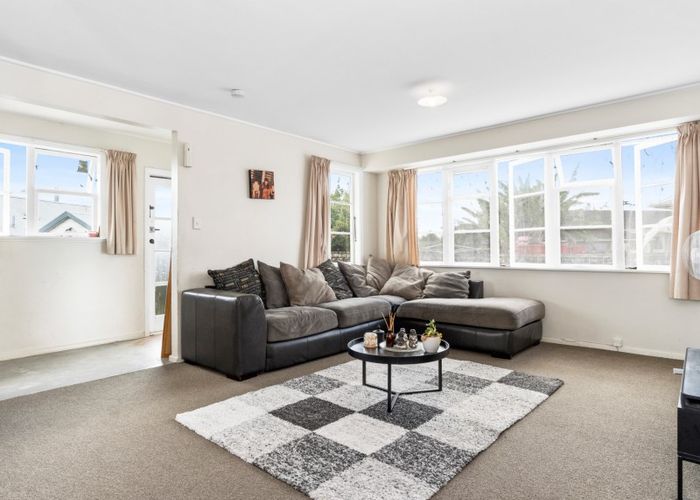  at 11 Surrey Grove, Parkvale, Tauranga