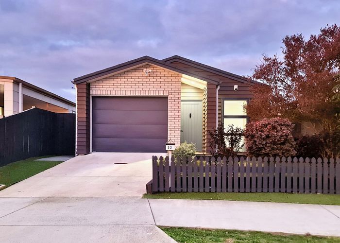  at 32 Opoka Street, Takanini, Auckland