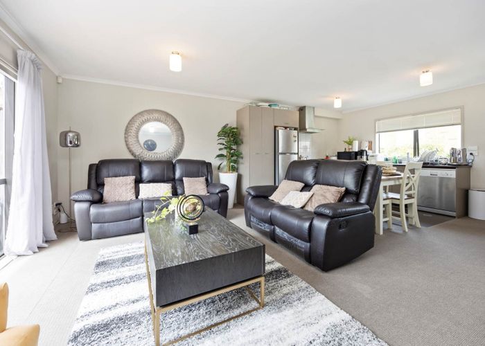  at 221/172 Mcleod Road, Te Atatu South, Waitakere City, Auckland