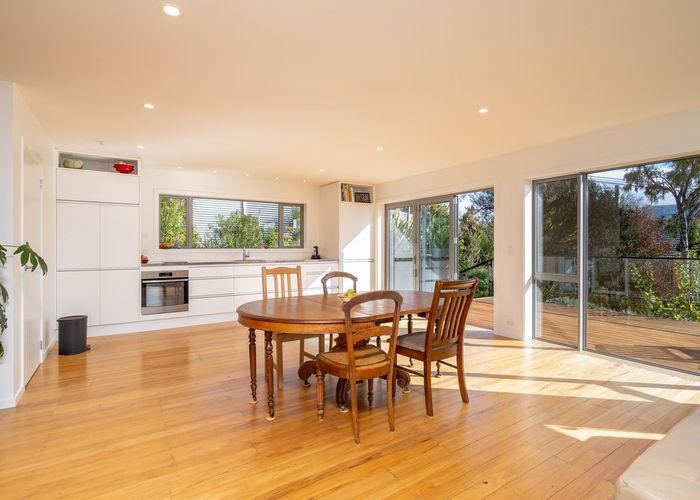  at 5 Hellyer Street, Macandrew Bay, Dunedin