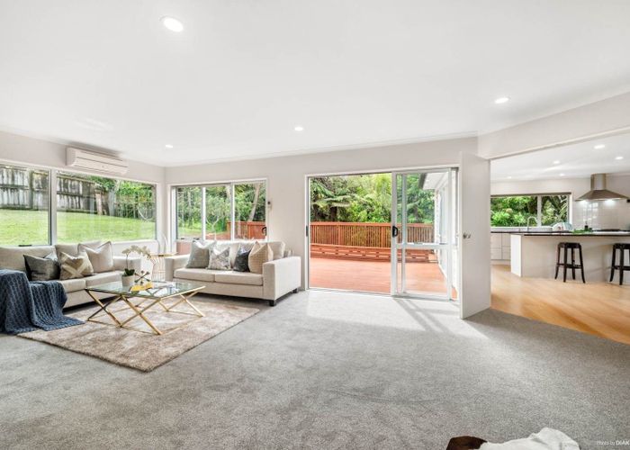  at 19 Jomard Terrace, Northcross, Auckland