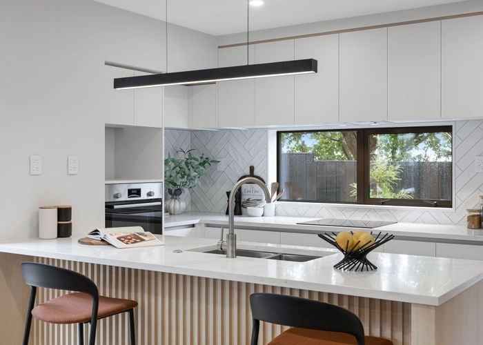  at 5/6A View Road, Glenfield, North Shore City, Auckland